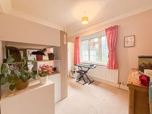 Photo 11- click for photo gallery